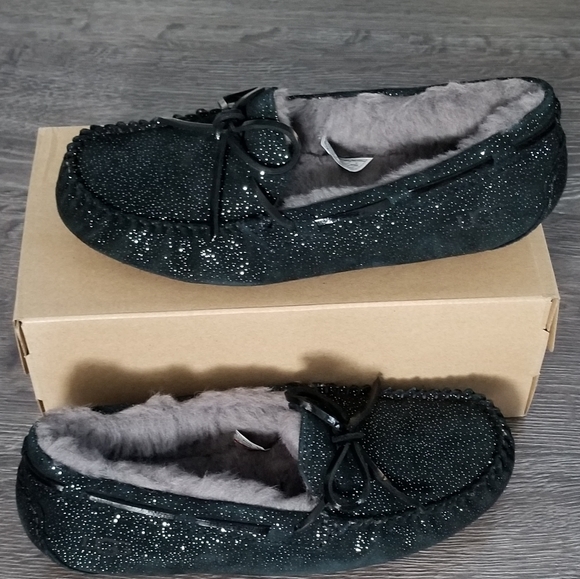 ugg dakota twinkle slipper